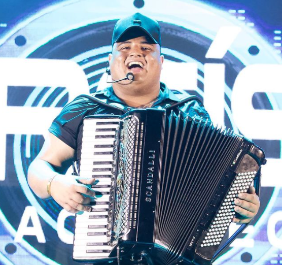 Agora é minha vez - Tarcísio do acordeon (Canta Kara Veia